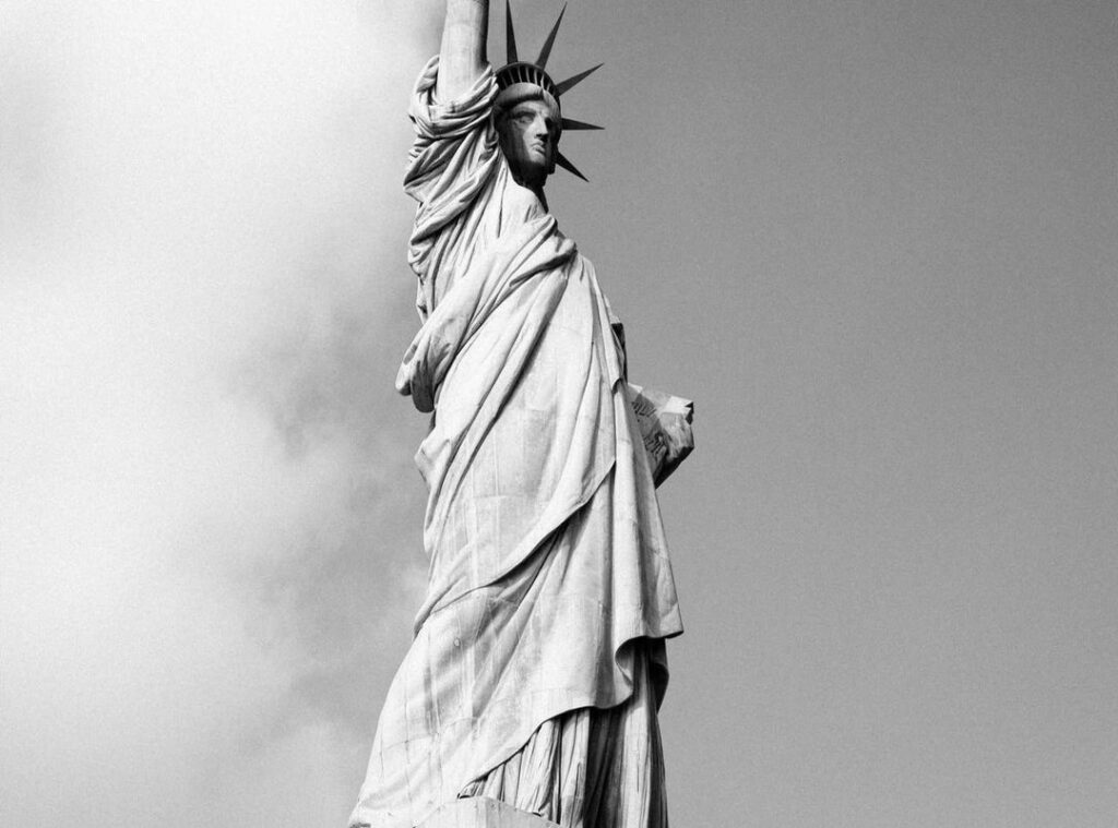 wie is siranoosh sayad